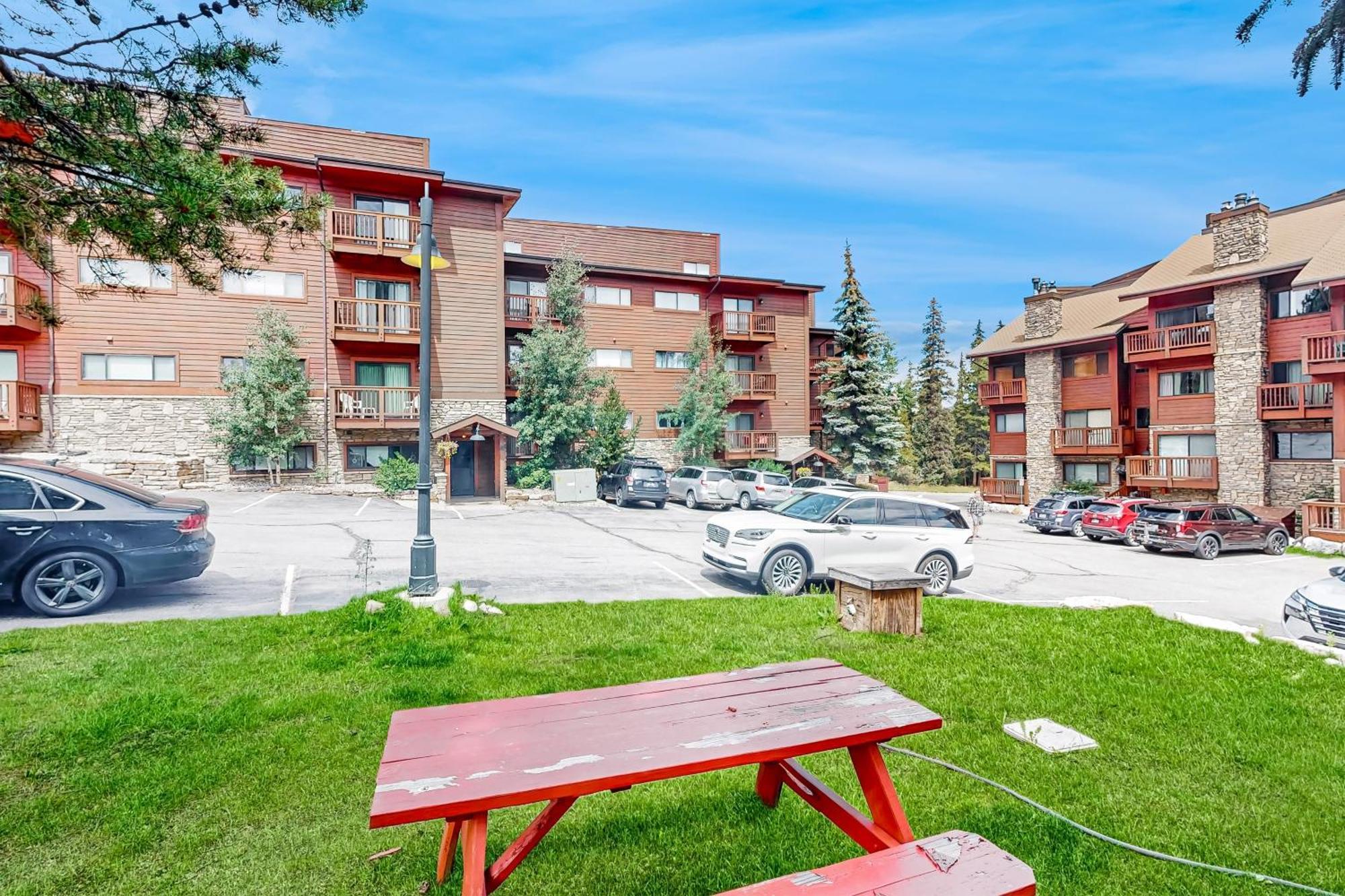Pine Ridge Condos 브레켄리지 객실 사진